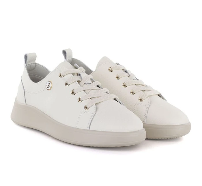 Dámske béžové kožené poltopánky Vinceza 41508 dámske