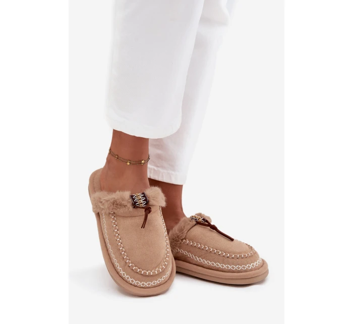Dámske kožušinové papuče s kožušinou a výšivkou - béžové Perivelle Dámske kožušinové papuče s kožušinou a výšivkou - béžové Perivelle