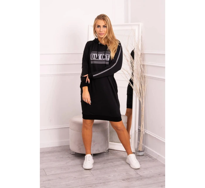 Šaty s reflexnou potlačou čierne