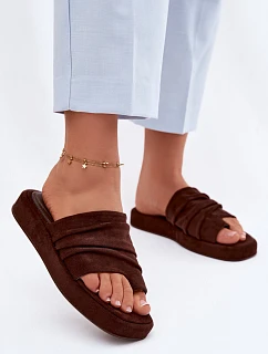 Dámské pantofle s mašlí Čokoládové model 22111433 - EVENTO