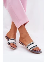 Vzory Ploché Dámské Pantofle Bílé model 21689593 - Boto Vzory Ploché Dámské Pantofle Bílé model 21689593 - Boto