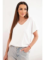 Dámska bavlnená blúzka s véčkovým výstrihom a krátkymi rukávmi biela