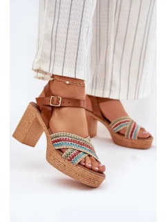 Kožené Sandály Na Podpatku S Pletením Na Hnědé model 21697379 - Zazoo