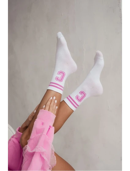 Damskie Skarpetki Z Paskami I Literą C Biało-Różowe Damskie Skarpetki Z Paskami I Literą C Biało-Różowe