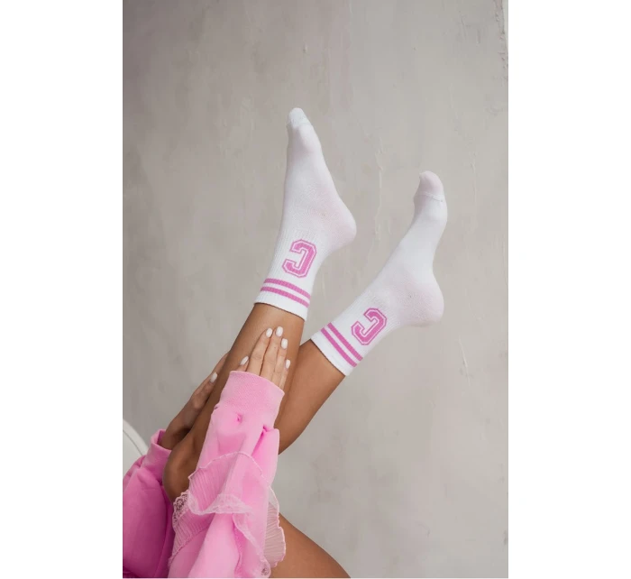 Damskie Skarpetki Z Paskami I Literą C Biało-Różowe Damskie Skarpetki Z Paskami I Literą C Biało-Różowe