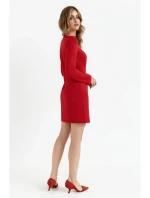 M755 Šaty s modelovaným prešívaním - červené