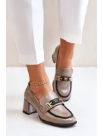 Lakierowane Półbuty Damskie Na Obcasie Z Ozdobą Artiker 55C1054 Beżowe