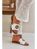 Kožené Pantofle S Dekorací Na Plochém Podpatku Bílé Lewski model 21682268 - Boto Kožené Pantofle S Dekorací Na Plochém Podpatku Bílé Lewski model 21682268 - Boto