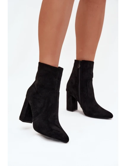 Zateplené dámské boty na podpatku z eko semiše černé model 21710237 - Boto Zateplené dámské boty na podpatku z eko semiše černé model 21710237 - Boto