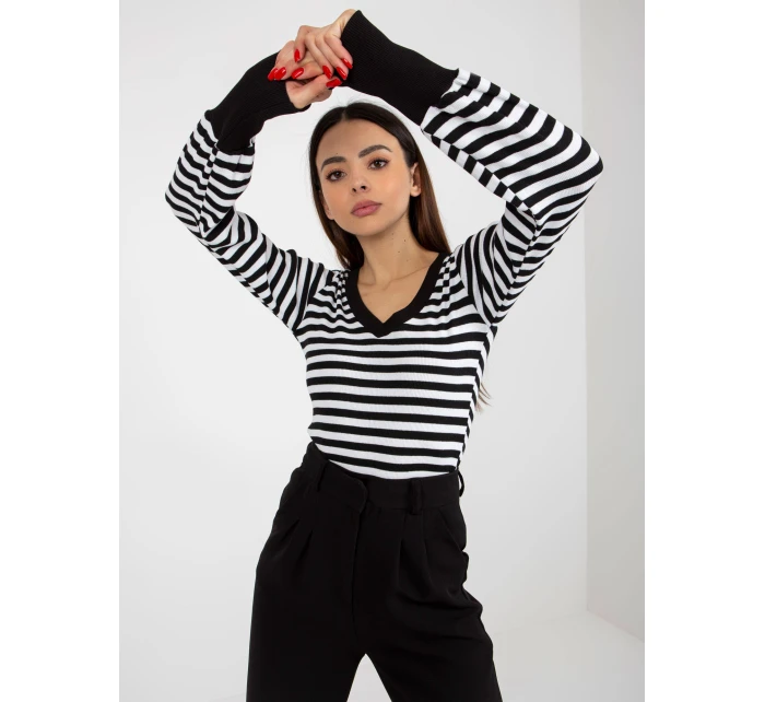 Bluzka RV BZ model 21786303 czarno biały - FPrice Bluzka RV BZ model 21786303 czarno biały - FPrice