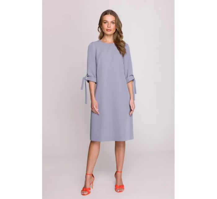 Šaty áčkového střihu s rukávy šedá model 20966070 - STYLOVE Šaty áčkového střihu s rukávy šedá model 20966070 - STYLOVE