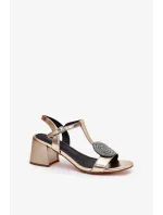 Sandále na podpätku model 211643 Krok vo veľkom štýle Sandále na podpätku model 211643 Krok vo veľkom štýle