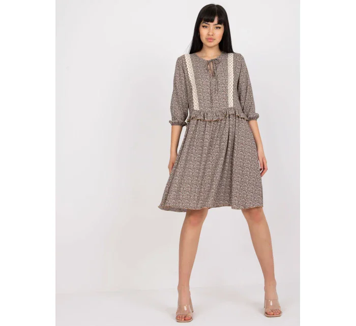 Šaty CHA SK 1710 1.52 hnedá Šaty CHA SK 1710 1.52 hnedá