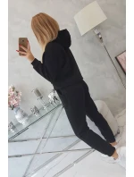 Zateplená souprava s mikinou model 18747965 ve spodní části černé barvy - K-Fashion Zateplená souprava s mikinou model 18747965 ve spodní části černé barvy - K-Fashion