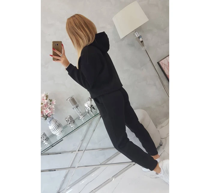 Zateplená souprava s mikinou model 18747965 ve spodní části černé barvy - K-Fashion Zateplená souprava s mikinou model 18747965 ve spodní části černé barvy - K-Fashion