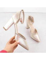 Dámské ažurové sandály béžové model 21904482 - Sabatina