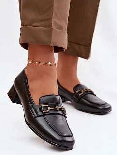 Kožené dámské polobotky na klínu s ozdobou model 22069492 Černé - VINCEZA