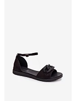 Dámske ploché sandále s reťazou Vinceza 17320 Black