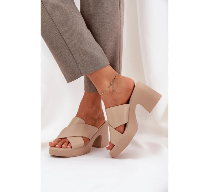 Lehké Pantofle Na Podpatku Z Eko Kůže Světle Béžové model 21684550 - Boto Lehké Pantofle Na Podpatku Z Eko Kůže Světle Béžové model 21684550 - Boto