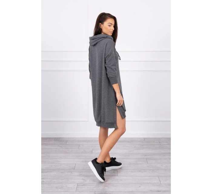 Šaty s kapucňou a dlhším chrbtom v grafitovej farbe
