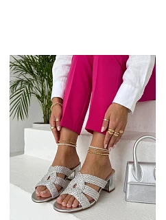 Papuče na podpätku model 228226 Solea