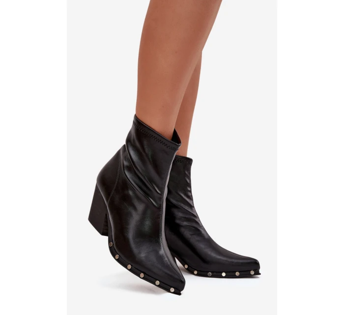 Dámské kožené boty na podpatku černé model 21709978 - Boto