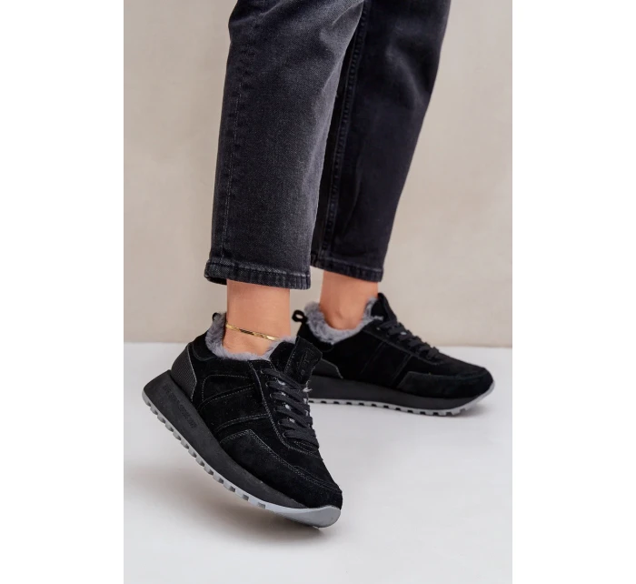 Semišové dámske tenisky s kožušinou a lesklým prvkom Big Star OO274580 Hi-Poly System black Semišové dámske tenisky s kožušinou a lesklým prvkom Big Star OO274580 Hi-Poly System black