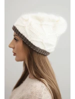 Dámska zimná vlnená čiapka s pleteným vzorom K443 ecru