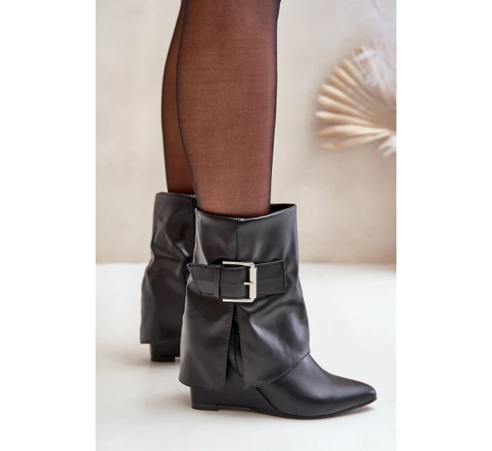 Botki Na Koturnie Z Wywiniętą Cholewką I Klamrą Czarne Vortinia Botki Na Koturnie Z Wywiniętą Cholewką I Klamrą Czarne Vortinia