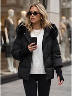 Pikowana kurtka damska zimowa z futerkiem czarna FashionStreet TY5741 Pikowana kurtka damska zimowa z futerkiem czarna FashionStreet TY5741