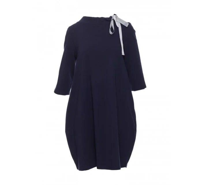 model 18001778 Oversized šaty s páskem na zavazování tmavě modré - BeWear model 18001778 Oversized šaty s páskem na zavazování tmavě modré - BeWear
