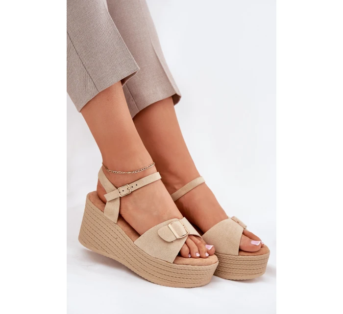 Dámské Sandály Na Klínu S Přezkou Khaki model 21696170 - Boto Dámské Sandály Na Klínu S Přezkou Khaki model 21696170 - Boto