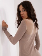 Sukienka RV SK model 19069241 ciemny bezowy - FPrice Sukienka RV SK model 19069241 ciemny bezowy - FPrice