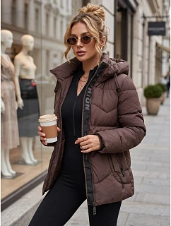 Kurtka damska zimowa pikowana z kapturem brązowa model 22365023 - FashionStreet