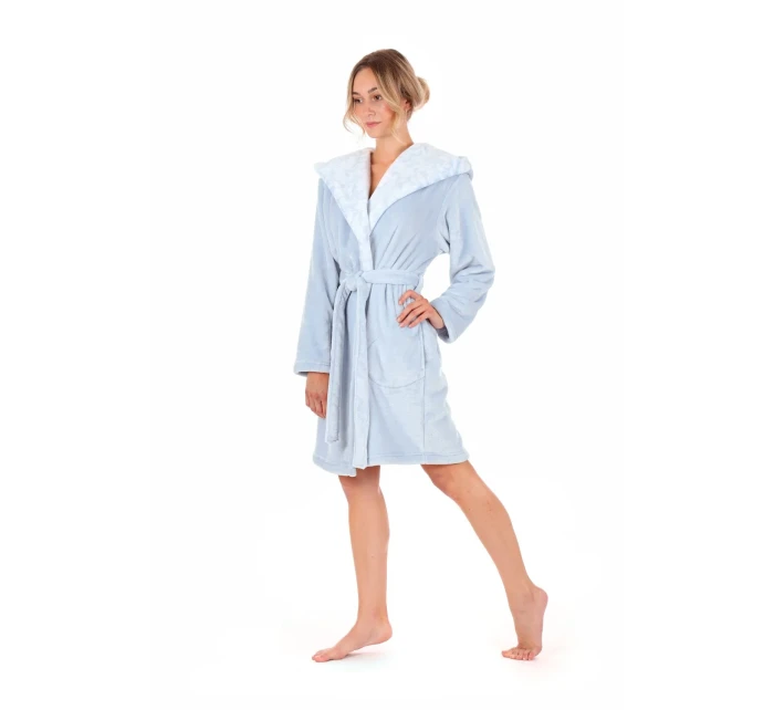 Dámsky župan Flora s kapucňou krátky 4856 Jednofarebný ľadovo modrý - Vestis Dámsky župan Flora s kapucňou krátky 4856 Jednofarebný ľadovo modrý - Vestis