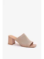 Žabky na podpätku model 211021 Krok vo veľkom štýle