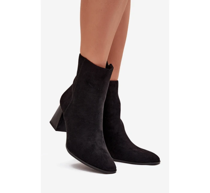 Dámské Botky Z Eko Semiše Na Podpatku Se Zipem Černé model 21704683 - Boto
