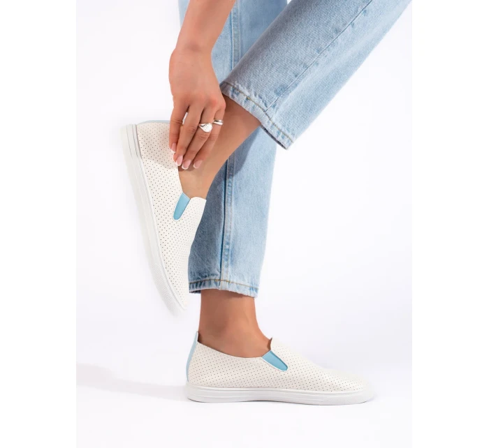 Zajímavé  tenisky bílé dámské bez podpatku