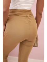 Dámske legíny s vysokým pásom z elastického materiálu camel