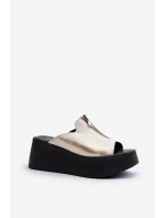 model 21646400 Dámské žabky na masivní platformě se zipem zlaté - Zazoo