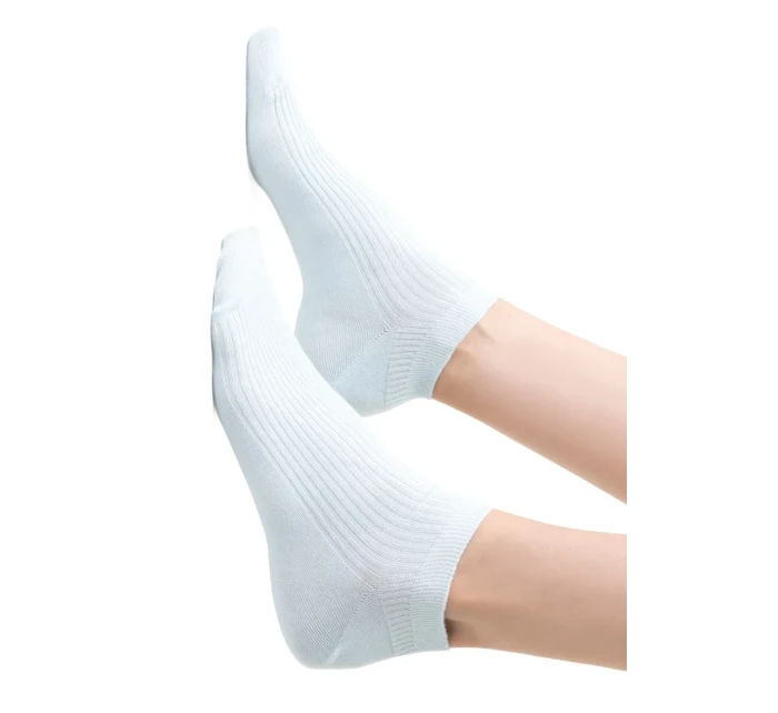 DÁMSKE PRUHOVANÉ PONOŽKY 137 DÁMSKE PRUHOVANÉ PONOŽKY 137