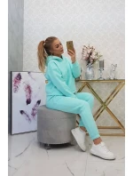 Teplá súprava s mikinou viazanou na spodnú časť mäty Teplá súprava s mikinou viazanou na spodnú časť mäty