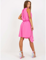 Ružové šaty s dĺžkou po kolená