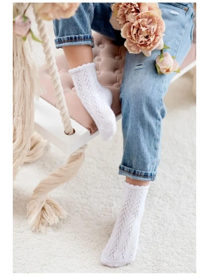 Detské čipkované ponožky - biele