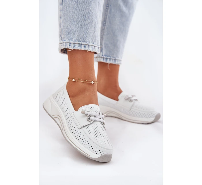 Dámske topánky na platforme 56C2101 White - Artiker Dámske topánky na platforme 56C2101 White - Artiker