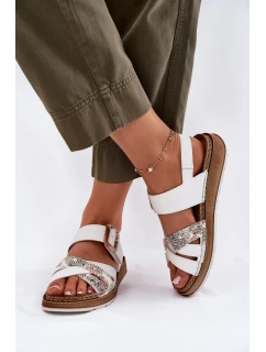 Sandále model 215160 Krok vo veľkom štýle