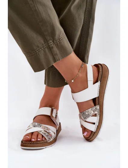 Sandále model 215160 Krok vo veľkom štýle