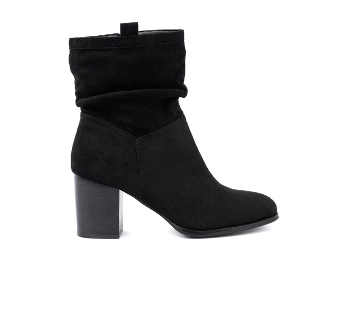 Trendy černé  kotníčkové boty dámské na širokém podpatku