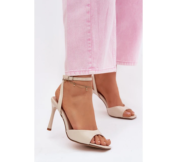 Dámské sandály na podpatku z umělé kůže béžové model 22107023 - Boto