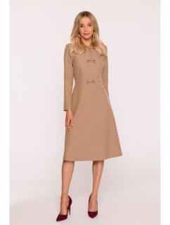 model 21319057 Šaty s mašlemi béžové - STYLOVE